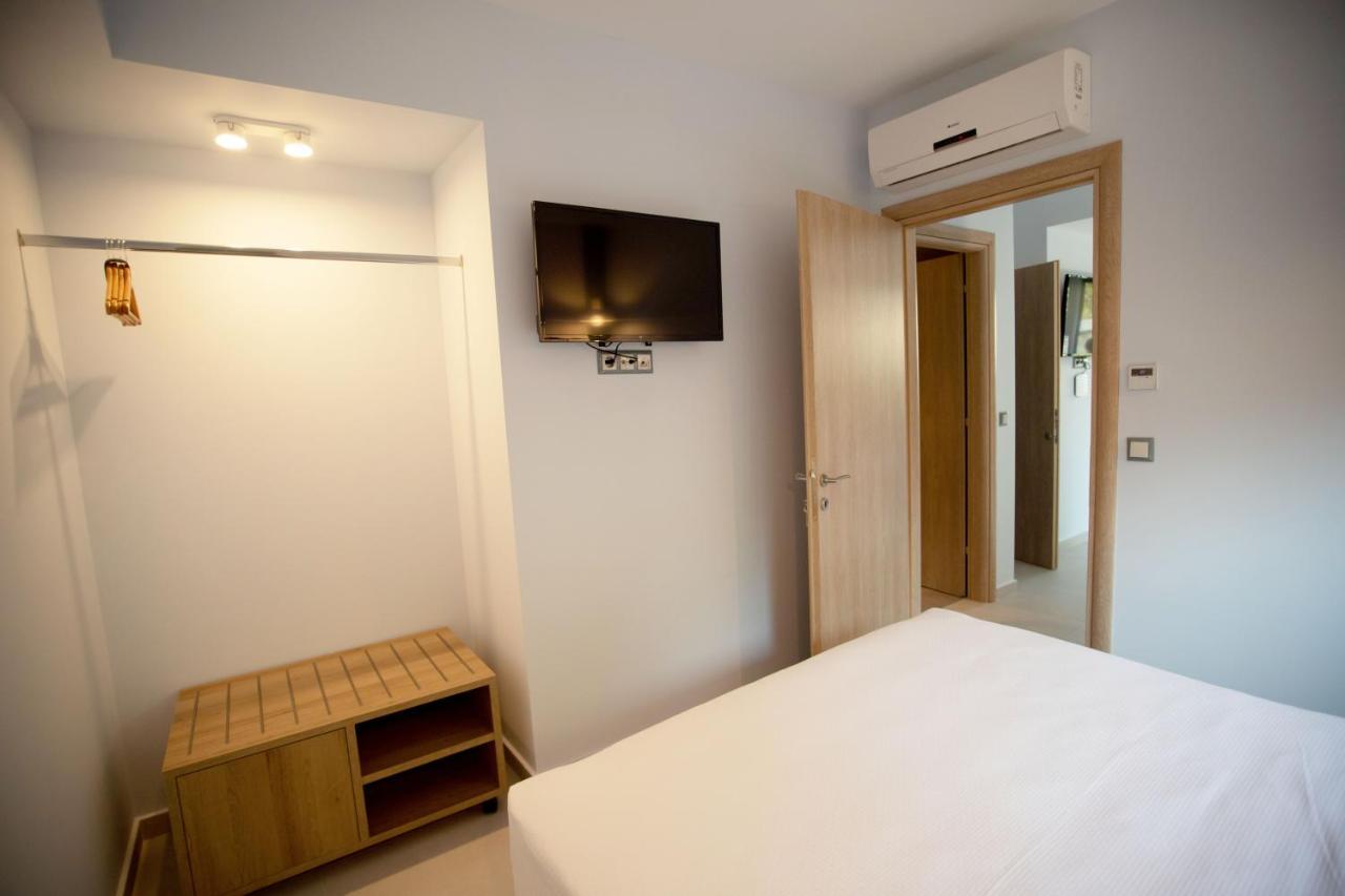 8 Boutique Suites Nea Poteidaia Ngoại thất bức ảnh