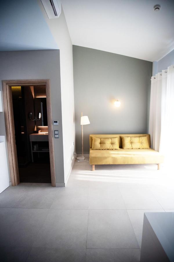 8 Boutique Suites Nea Poteidaia Ngoại thất bức ảnh